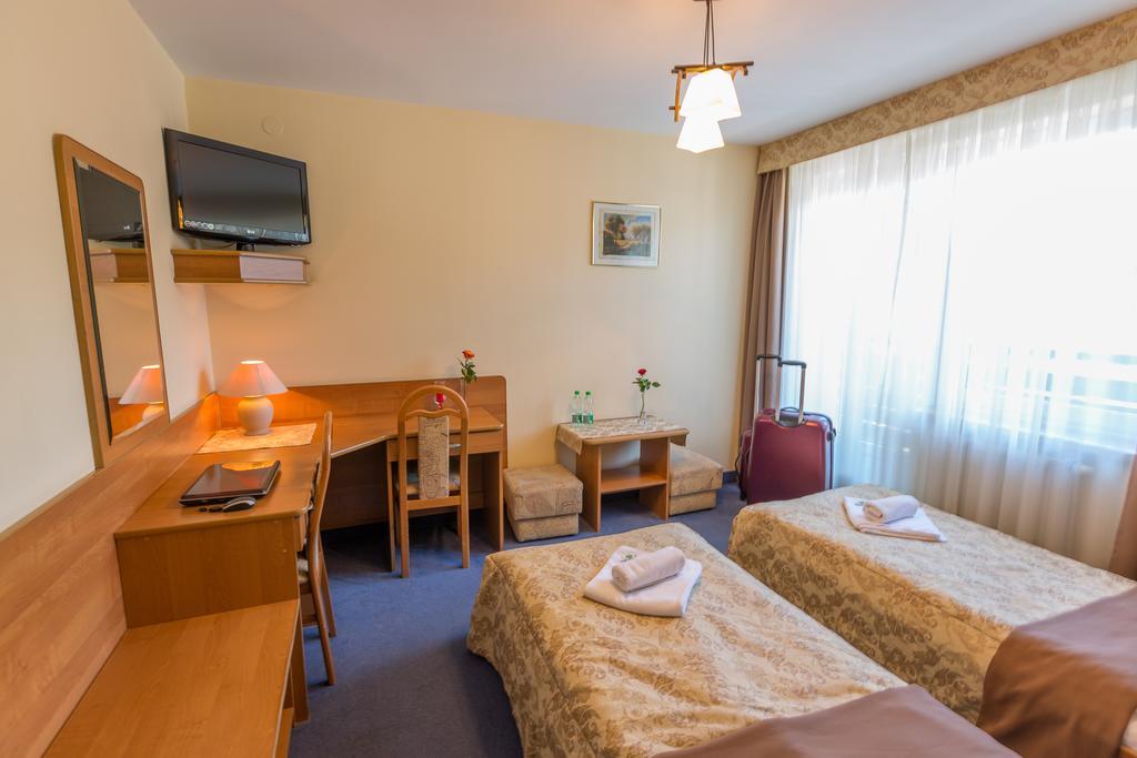 Fian - Noclegi I Konferencje W Centrum Zakopane Bagian luar foto